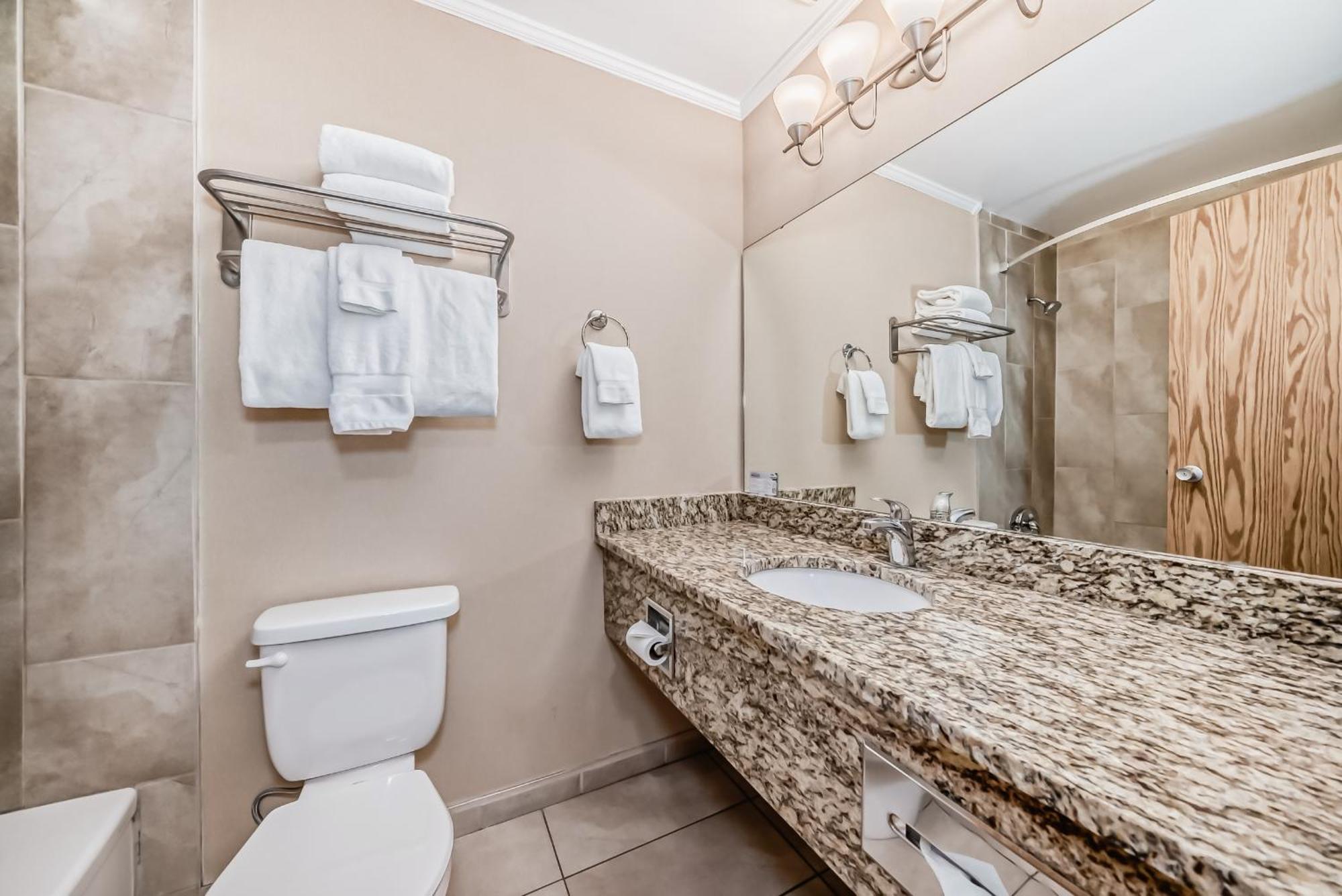 Invermere Inn & Suites المظهر الخارجي الصورة