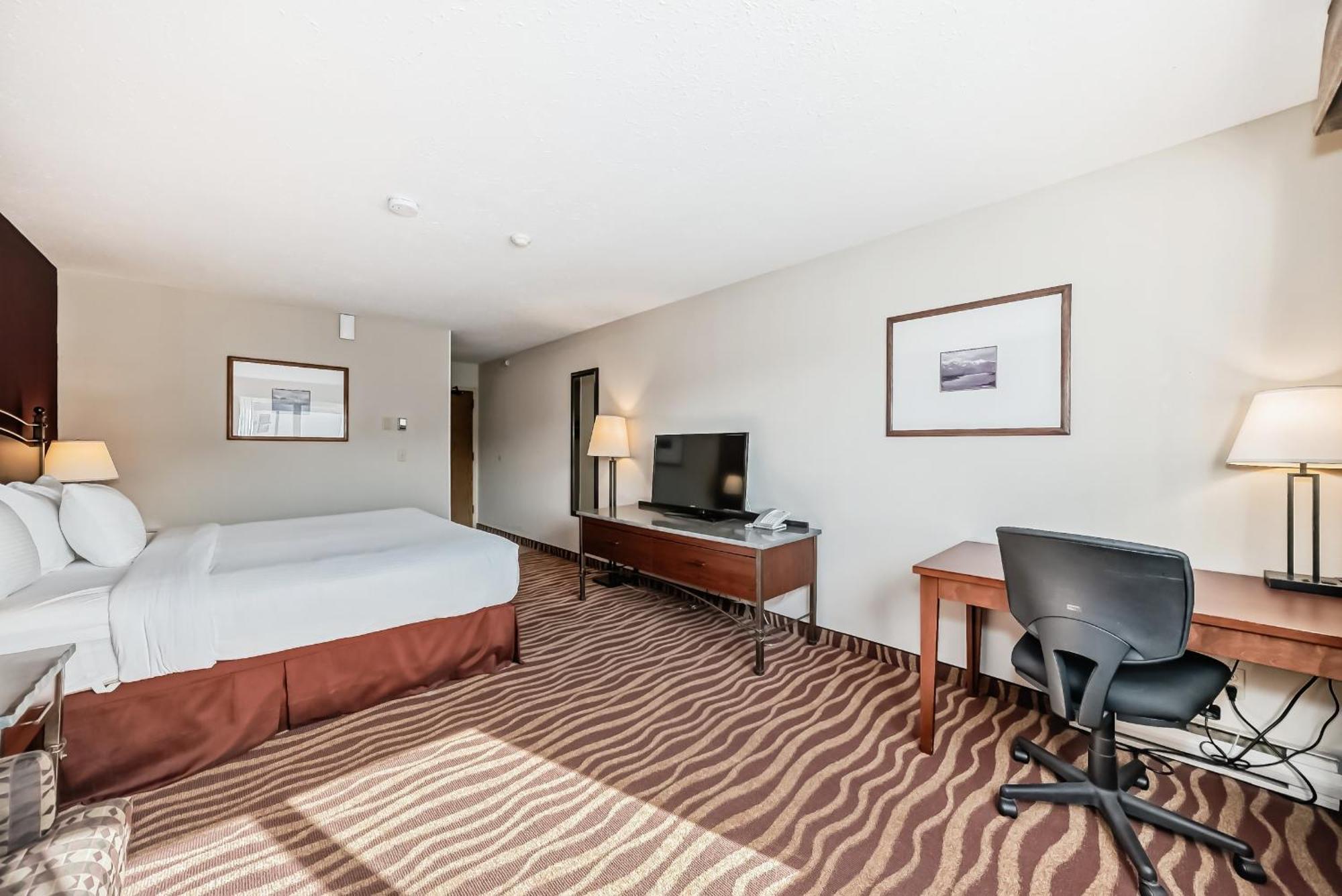 Invermere Inn & Suites المظهر الخارجي الصورة