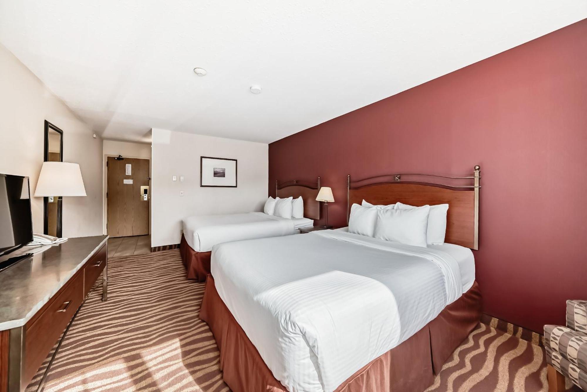 Invermere Inn & Suites المظهر الخارجي الصورة